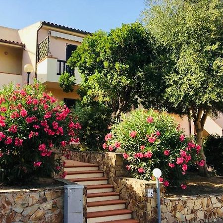 Apartamento Le Residenze Itaca Porto Pozzo Exterior foto