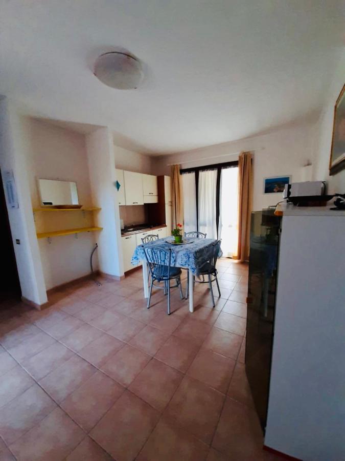 Apartamento Le Residenze Itaca Porto Pozzo Exterior foto