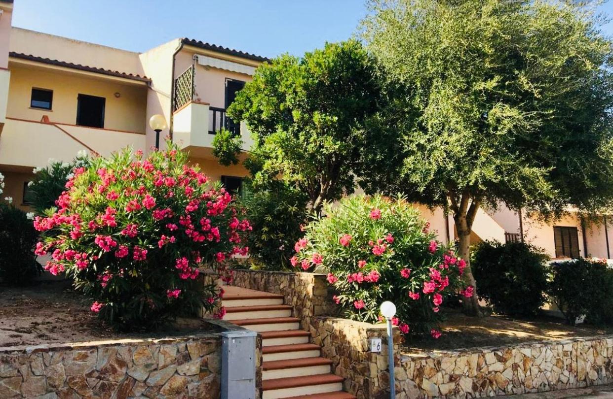 Apartamento Le Residenze Itaca Porto Pozzo Exterior foto